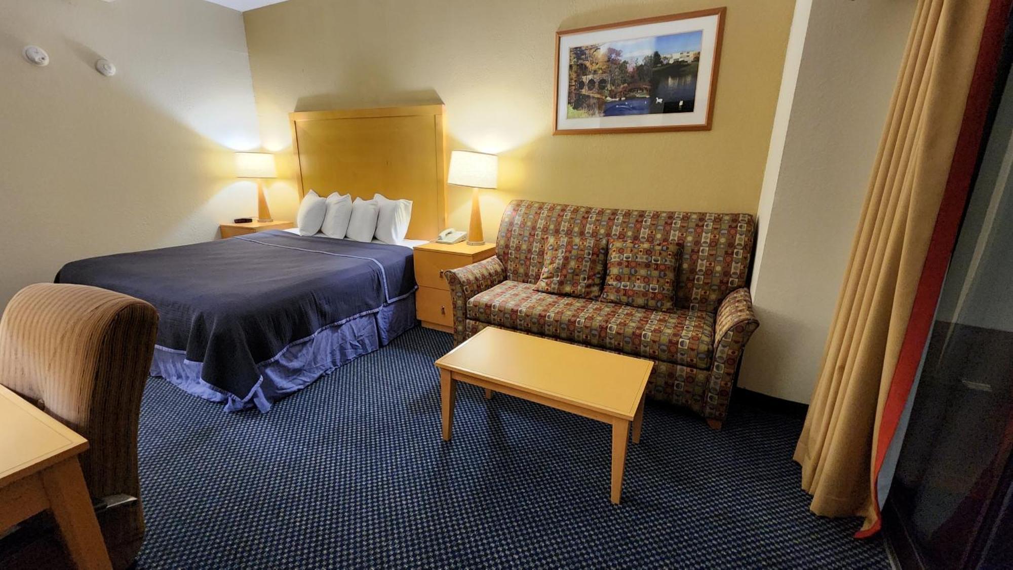 Katahdin Inn & Suites Millinocket Exterior foto